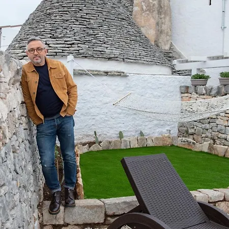 Отель Trulli Deluxe & Wellness